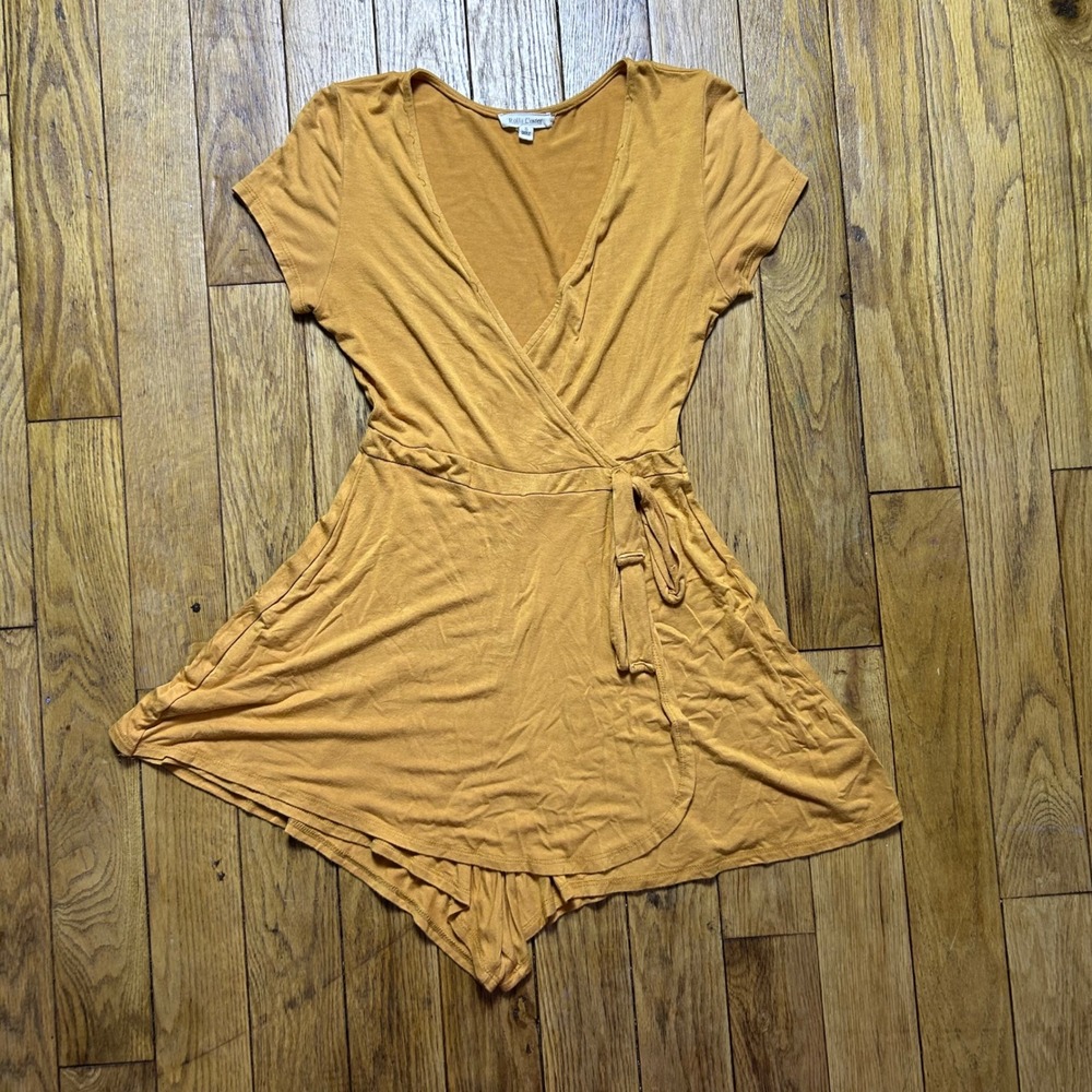 Rolla Coster Mustard Yellow Wrap Frontβ Romper Short Sleeve V-Neck Small